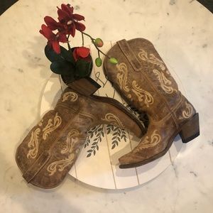 Corral Honey Cortez Distressed Boots